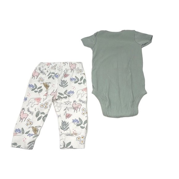 Baby Girl's Corduroy Jumper, 3 Body Suits, and 2 Leggings - Sizes 3-6 M & 6 M - Picture 7 of 12